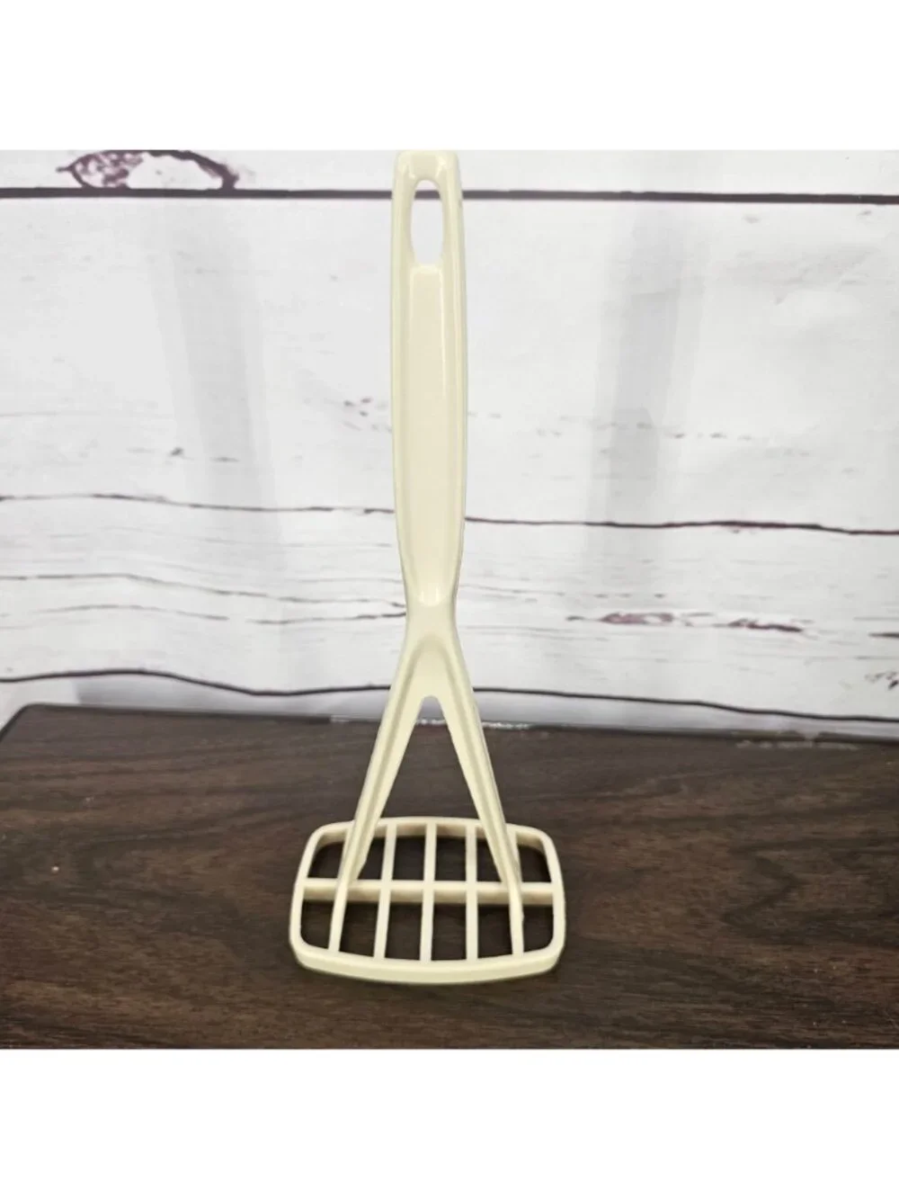 Foley Beige Plastic Potato Masher With Grid Design For Smooth & Easy Mashing